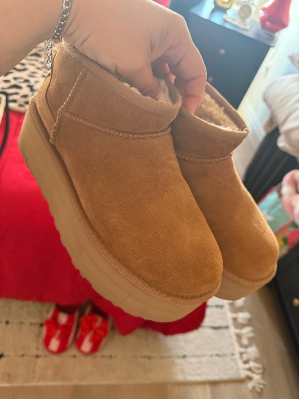 UGG Women’s Mini Platform Slippers in Chestnut Tan